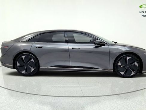 Used 2024 Lucid Air Touring AWD/4WD image 10