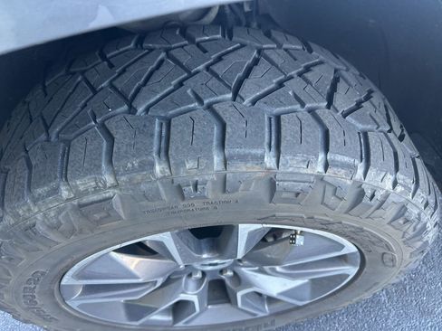 Used 2021 Chevrolet Silverado 1500 RST w/ Z71 Off-Road Package image 10