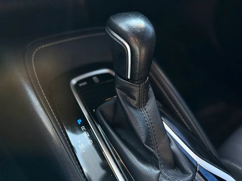 Used 2019 Toyota Corolla SE w/ Carpet Mat Package FWD image 14