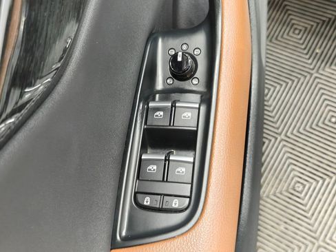 Used 2019 Audi Q8 Premium w/ Convenience Package AWD/4WD image 60