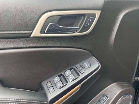 Used 2020 GMC Yukon XL Denali w/ Denali Ultimate Package AWD/4WD image 17