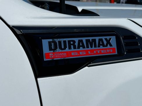 Used 2025 GMC Sierra 2500 AT4 image 10