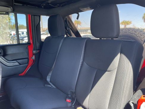 Used 2017 Jeep Wrangler Unlimited Sport w/ Connectivity Group image 13