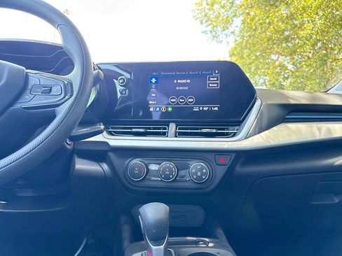 Used 2026 Chevrolet Trax LS FWD image 15
