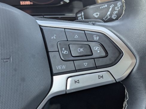 Used 2024 Volkswagen Atlas SE image 27