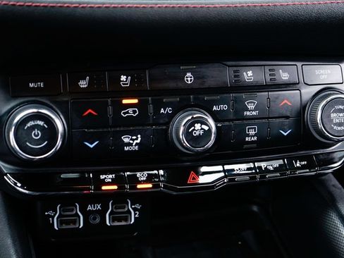 Used 2022 Dodge Durango R/T image 36