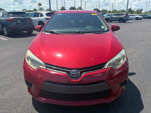 Used 2016 Toyota Corolla LE FWD image 2