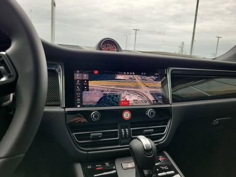 New 2026 Porsche Macan GTS AWD/4WD image 23