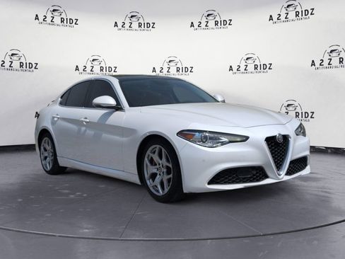 Used 2018 Alfa Romeo Giulia Ti image 1