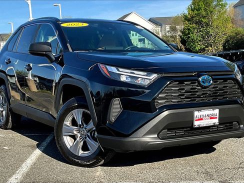 Used 2023 Toyota RAV4 LE image 2