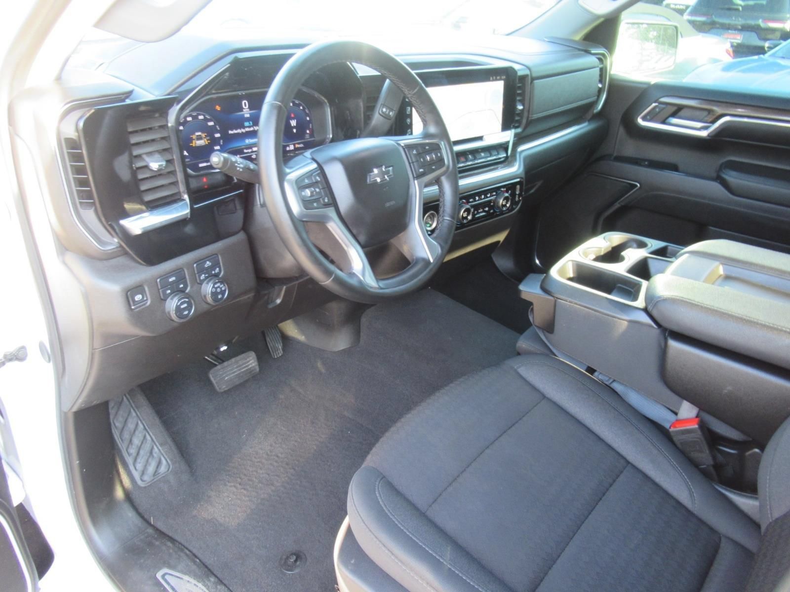 Used 2024 Chevrolet Silverado 1500 RST w/ Protection Package AWD/4WD image 19