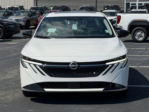 New 2026 Nissan Sentra SL w/ Floor Mat Package FWD image 9