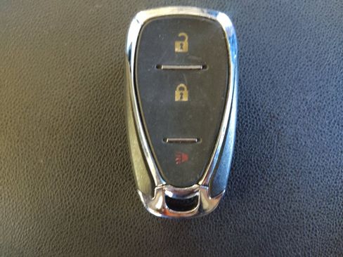 Used 2019 Chevrolet Equinox LS w/ LS Convenience Package AWD/4WD image 32