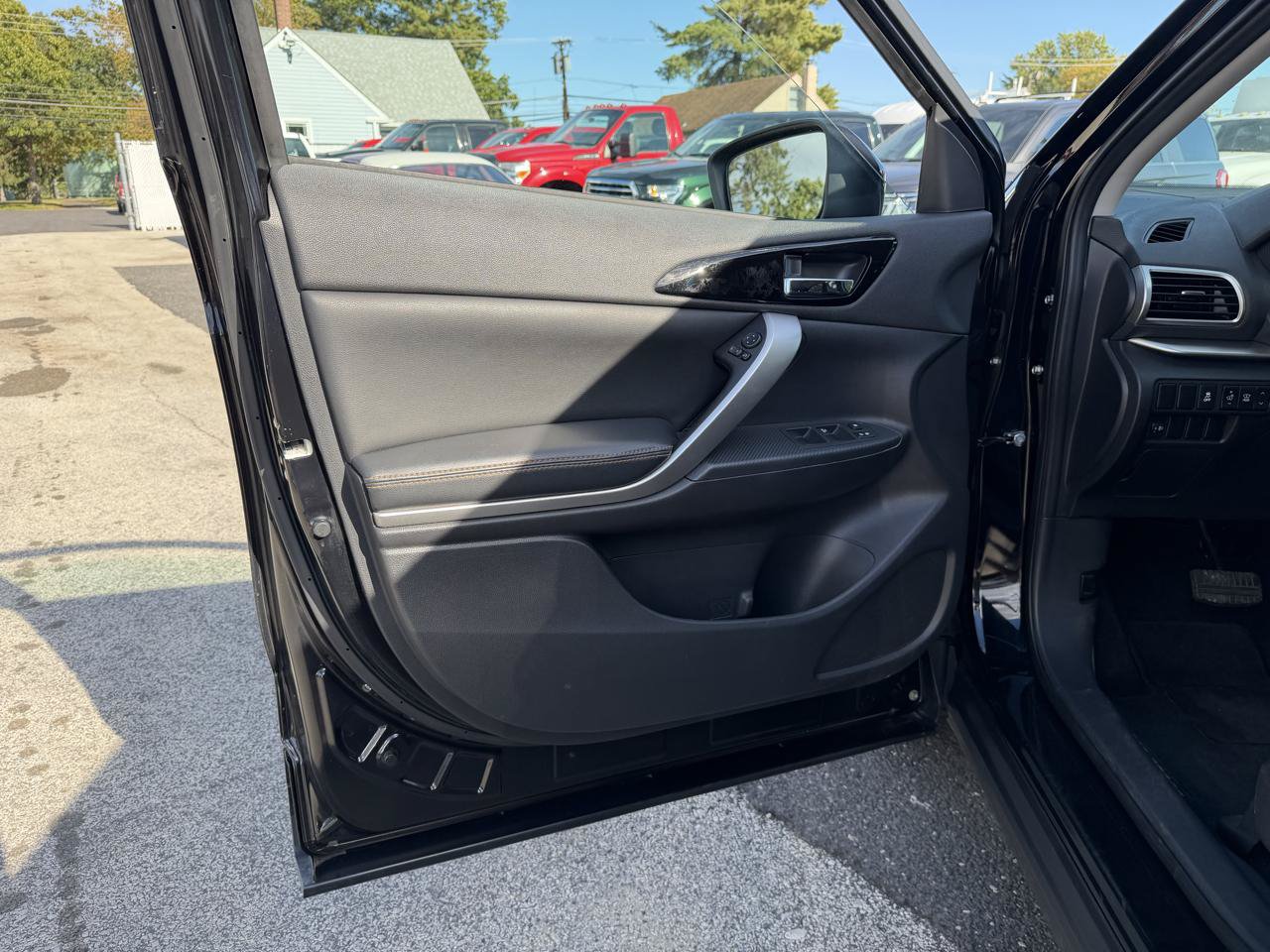 Used 2019 Mitsubishi Eclipse Cross SEL AWD/4WD image 15