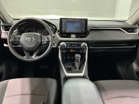 Used 2019 Toyota RAV4 XLE w/ Carpet Mat Package AWD/4WD image 6