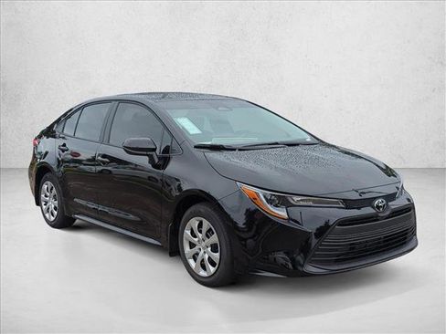 New 2026 Toyota Corolla LE image 3
