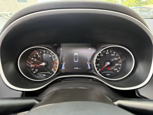 Used 2020 Jeep Compass Latitude AWD/4WD image 36
