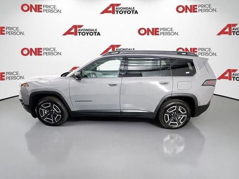 Used 2026 Jeep Cherokee Limited AWD/4WD image 4