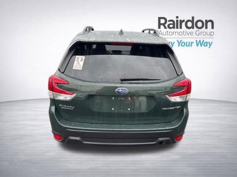Used 2022 Subaru Forester Premium image 5