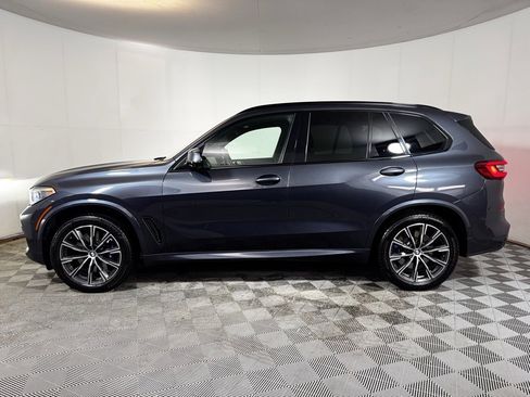 Used 2020 BMW X5 M50i w/ Executive Package image 3