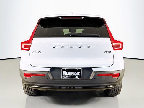 New 2026 Volvo XC40 B5 Plus w/ Protection Package Premier AWD/4WD image 6
