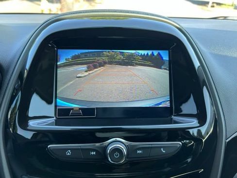 Used 2021 Chevrolet Spark ACTIV FWD image 32