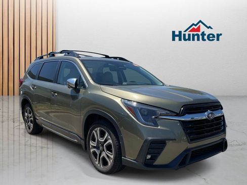 Used 2023 Subaru Ascent Limited w/ Technology Package AWD/4WD image 1