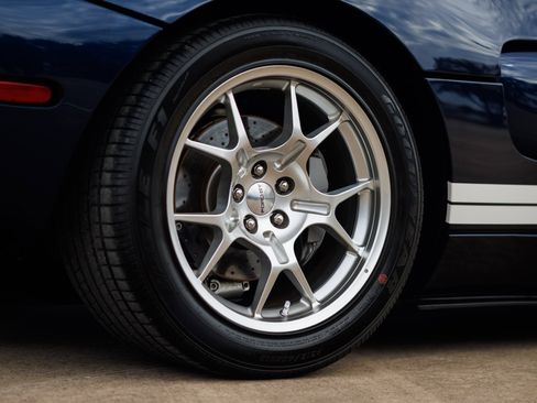 Used 2006 Ford GT 4 Option 1 OWNER FROM NEW image 38