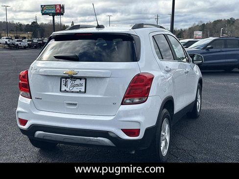 Used 2017 Chevrolet Trax LT w/ LT Convenience Package image 7