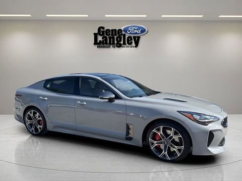 Used 2020 Kia Stinger GT2 AWD/4WD image 12