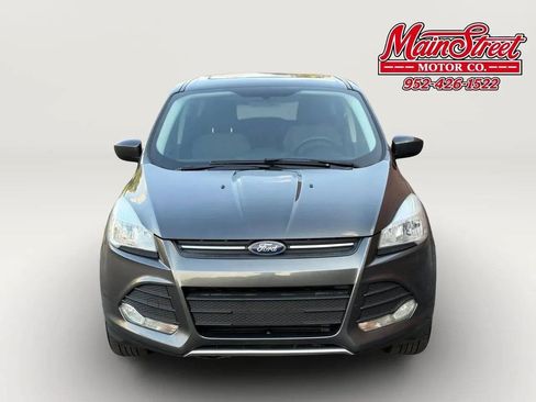 Used 2016 Ford Escape SE FWD image 2