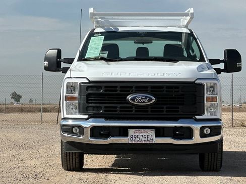 Used 2025 Ford F250 XL w/ XL Chrome Package image 9