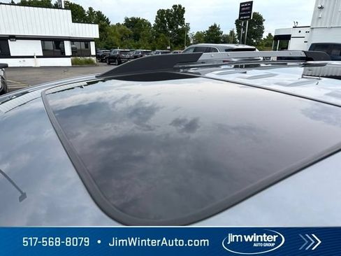 Used 2020 GMC Acadia SLT w/ Driver Alert Package II AWD/4WD image 12