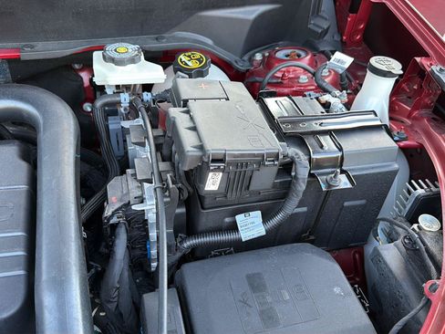 Used 2024 Chevrolet Equinox LT FWD image 35