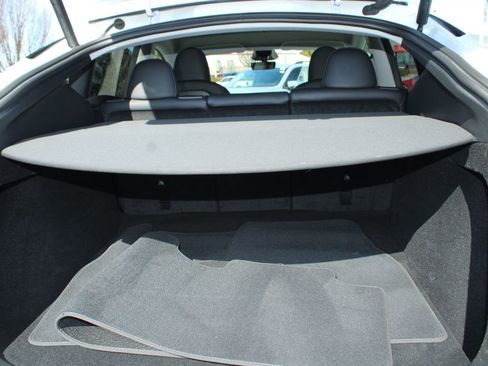 Used 2024 Tesla Model Y Long Range AWD/4WD image 33