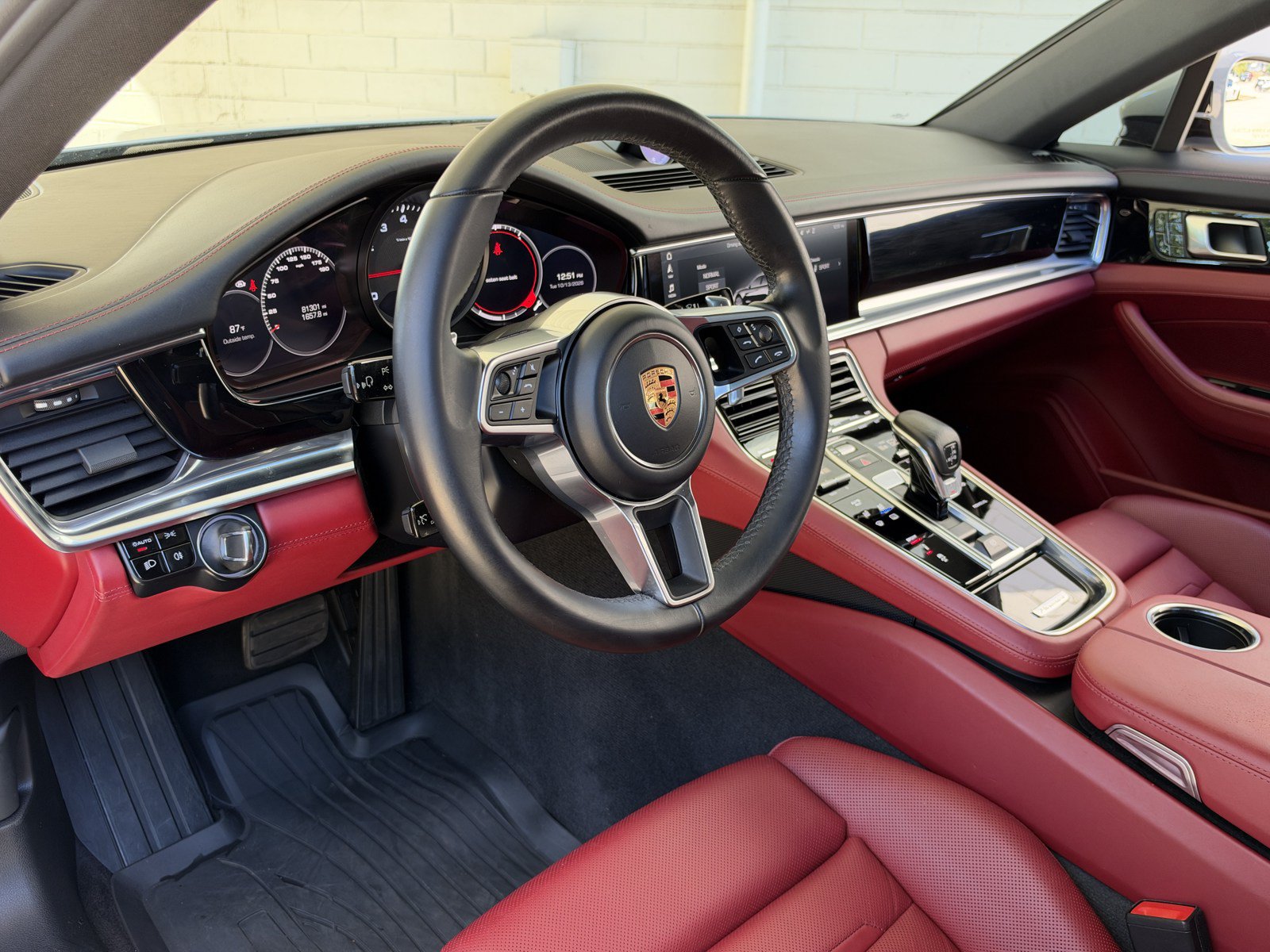 Used 2018 Porsche Panamera 4 AWD/4WD image 14