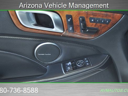 Used 2012 Mercedes-Benz SLK 350 image 17