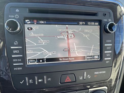 Used 2017 Buick Enclave Premium image 17