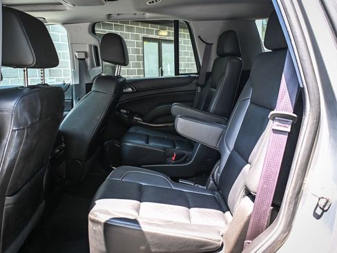 Used 2017 Chevrolet Tahoe LT w/ LT Signature Package AWD/4WD image 14