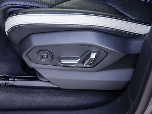 Used 2023 Lamborghini Urus S image 26