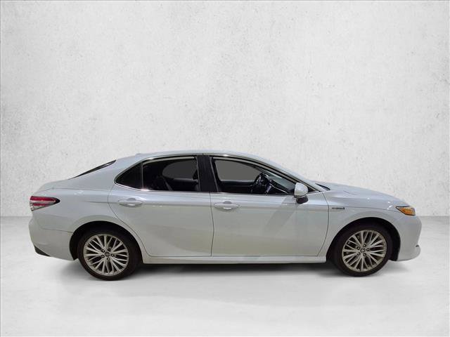 Used 2020 Toyota Camry XLE FWD image 4