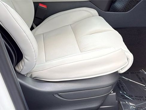 New 2026 Lincoln Aviator Reserve image 7