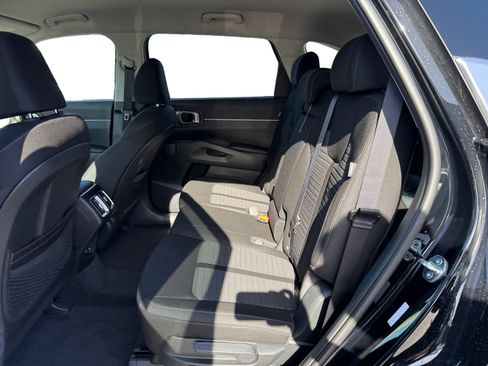 New 2026 Kia Sorento LX image 16