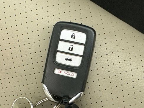Used 2015 Honda Accord Touring image 37