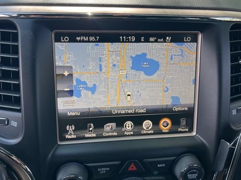 Used 2017 Jeep Grand Cherokee Overland AWD/4WD image 10