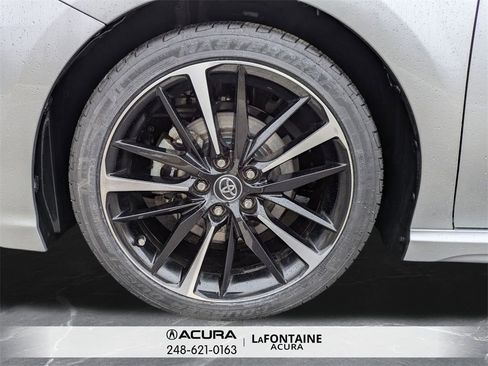 Used 2020 Toyota Camry XSE image 32