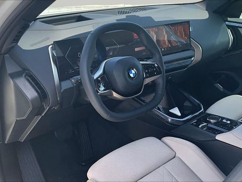 Used 2025 BMW X3 xDrive30i w/ Premium Package AWD/4WD image 16