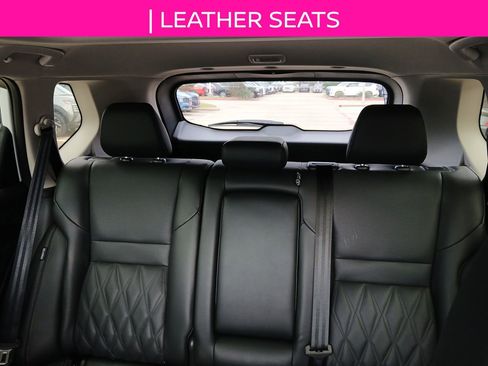 Used 2025 Nissan Rogue Platinum w/ Tech Package image 16