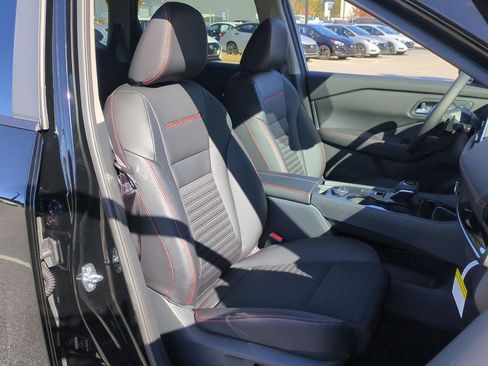 New 2026 Nissan Rogue SV w/ Rock Creek Premium Package AWD/4WD image 30