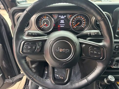 Used 2022 Jeep Wrangler Willys image 15